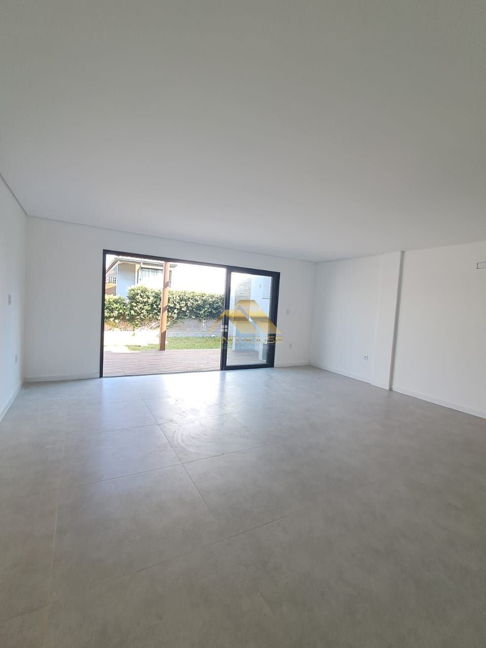 Casa com 3 Dormitórios à venda, 250 m² por R$ 1.400.000,00 Casa com 3 Dormitórios à venda, 250 m² por R$ 1.400.000,00