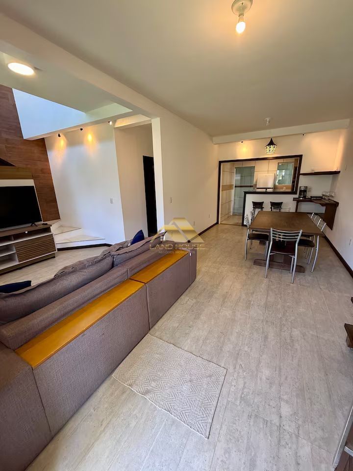 Casa com 4 Dormitórios à venda, 137 m² por R$ 1.790.000,00 Casa com 4 Dormitórios à venda, 137 m² por R$ 1.790.000,00