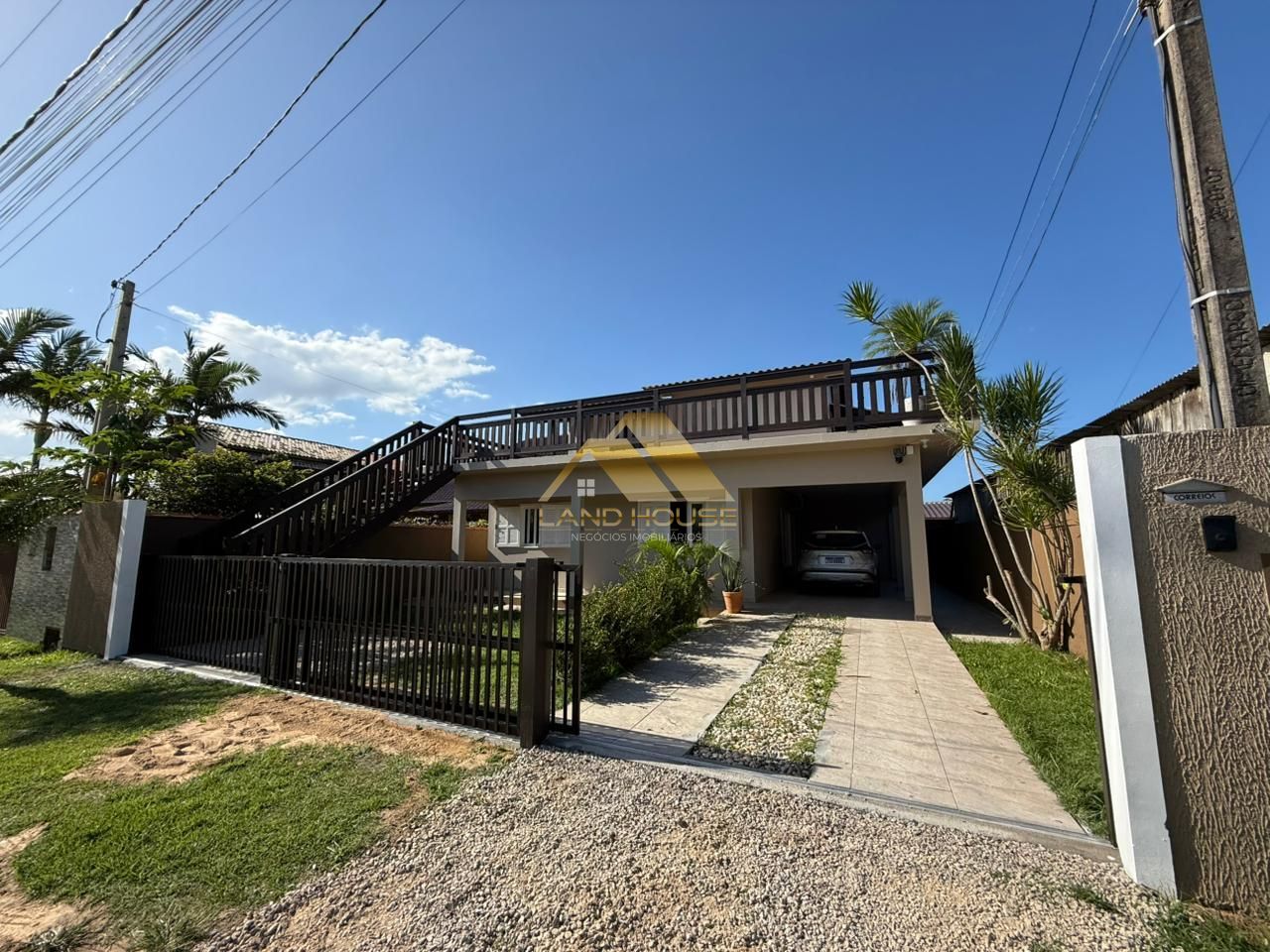 Casa com 5 Dormitórios à venda, 277 m² por R$ 1.100.000,00 Casa com 5 Dormitórios à venda, 277 m² por R$ 1.100.000,00