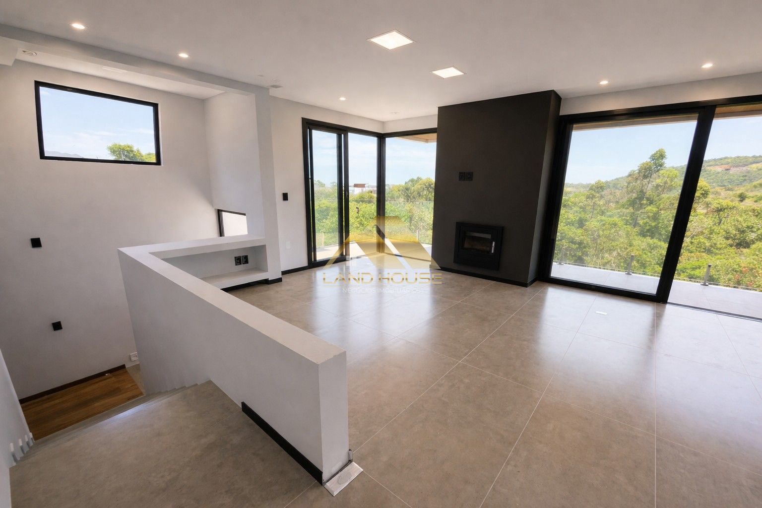 Casa com 3 Dormitórios à venda, 173 m² por R$ 2.200.000,00 Casa com 3 Dormitórios à venda, 173 m² por R$ 2.200.000,00