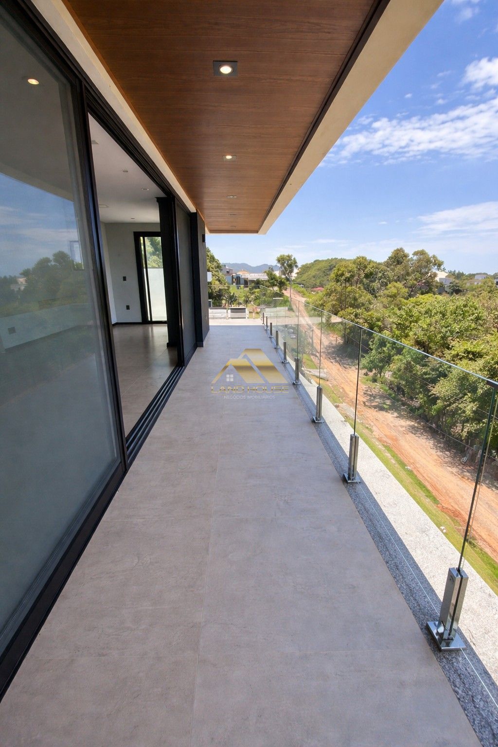 Casa com 3 Dormitórios à venda, 173 m² por R$ 2.200.000,00 Casa com 3 Dormitórios à venda, 173 m² por R$ 2.200.000,00