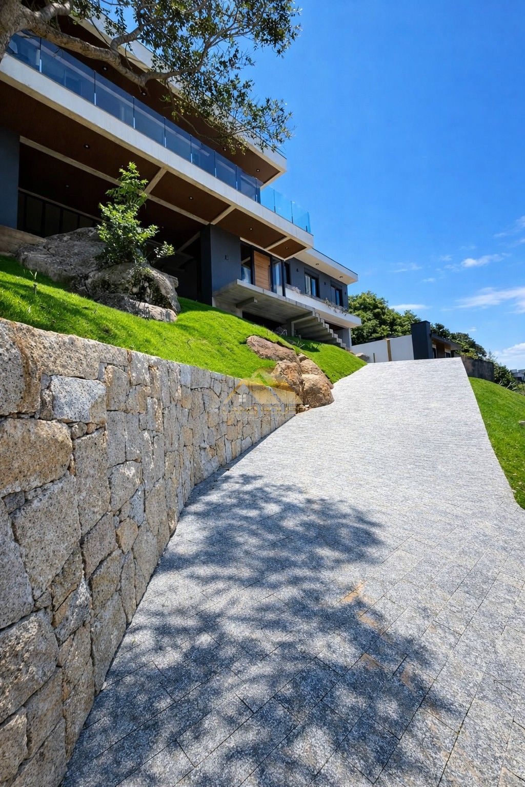 Casa com 3 Dormitórios à venda, 173 m² por R$ 2.200.000,00 Casa com 3 Dormitórios à venda, 173 m² por R$ 2.200.000,00