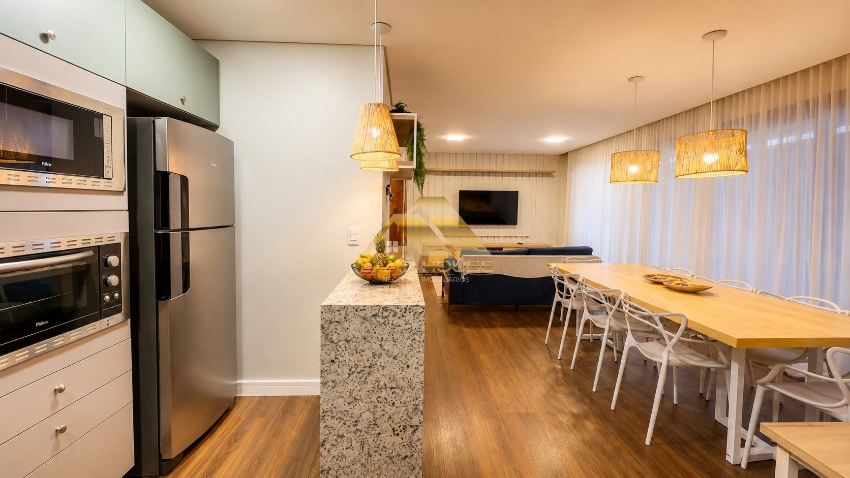 Sobrado com 3 Dormitórios à venda, 189 m² por R$ 1.670.000,00 Sobrado com 3 Dormitórios à venda, 189 m² por R$ 1.670.000,00
