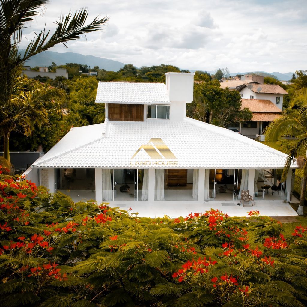 Casa à venda  no Ibiraquera - Imbituba, SC. Imóveis