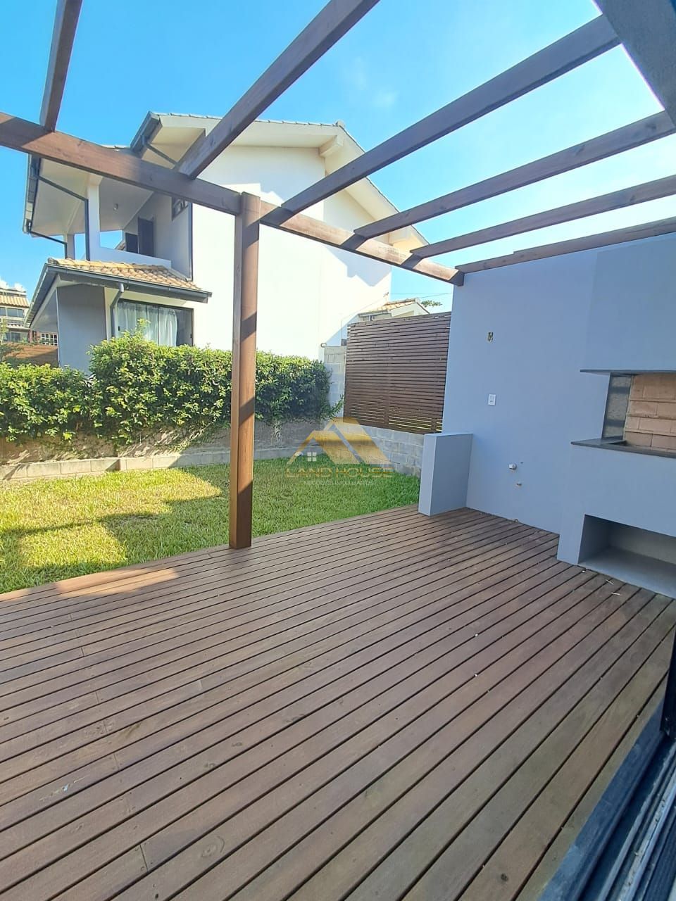 Casa com 3 Dormitórios à venda, 250 m² por R$ 1.400.000,00 Casa com 3 Dormitórios à venda, 250 m² por R$ 1.400.000,00