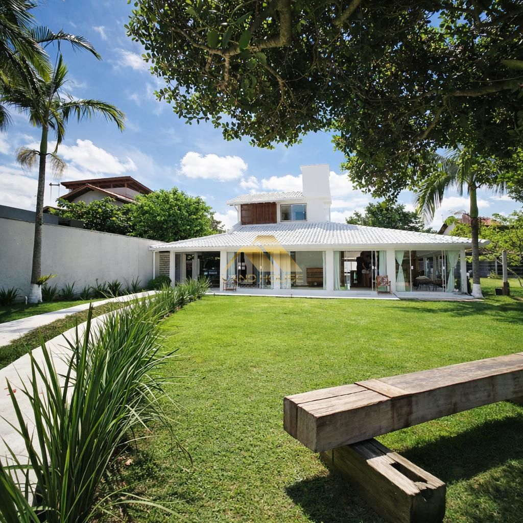 Casa com 3 Dormitórios à venda, 220 m² por R$ 1.650.000,00 Casa com 3 Dormitórios à venda, 220 m² por R$ 1.650.000,00