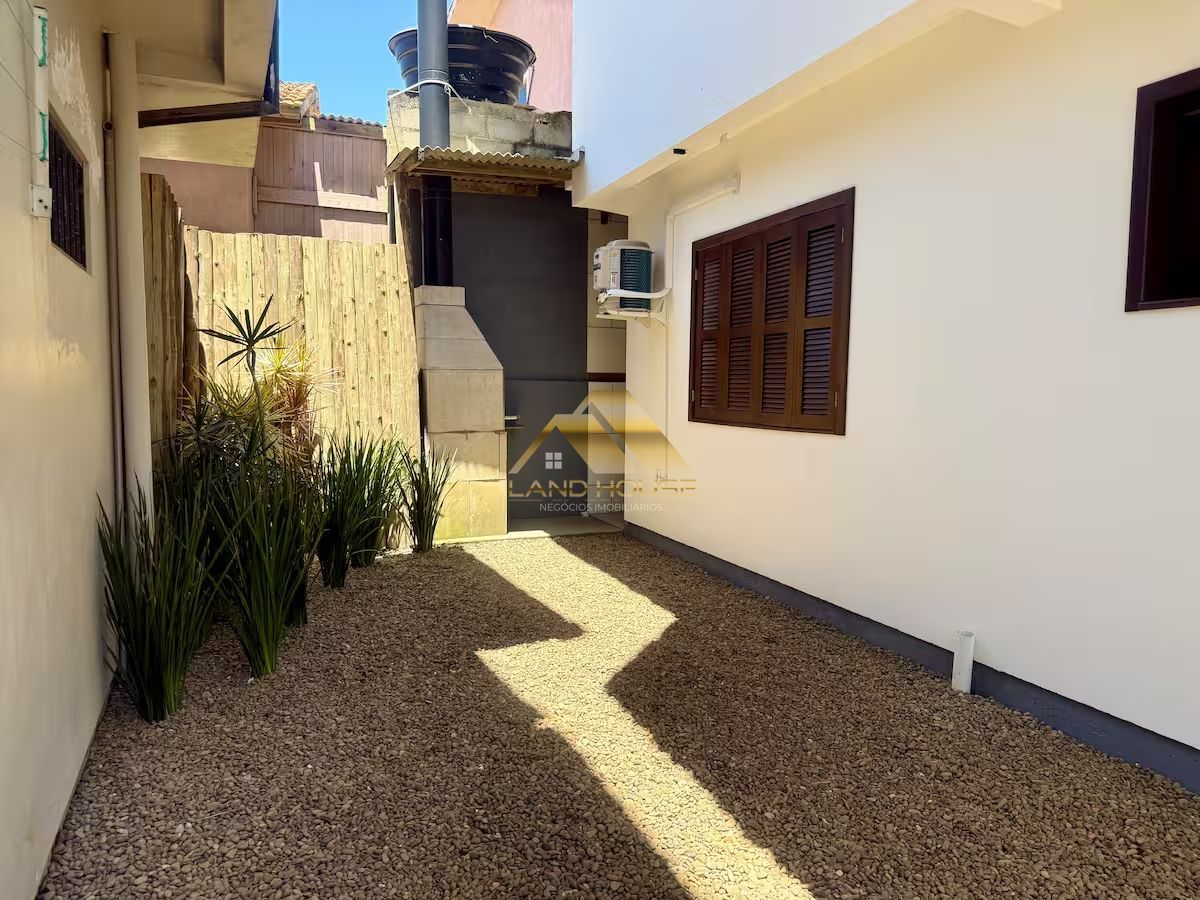 Casa com 4 Dormitórios à venda, 137 m² por R$ 1.790.000,00 Casa com 4 Dormitórios à venda, 137 m² por R$ 1.790.000,00