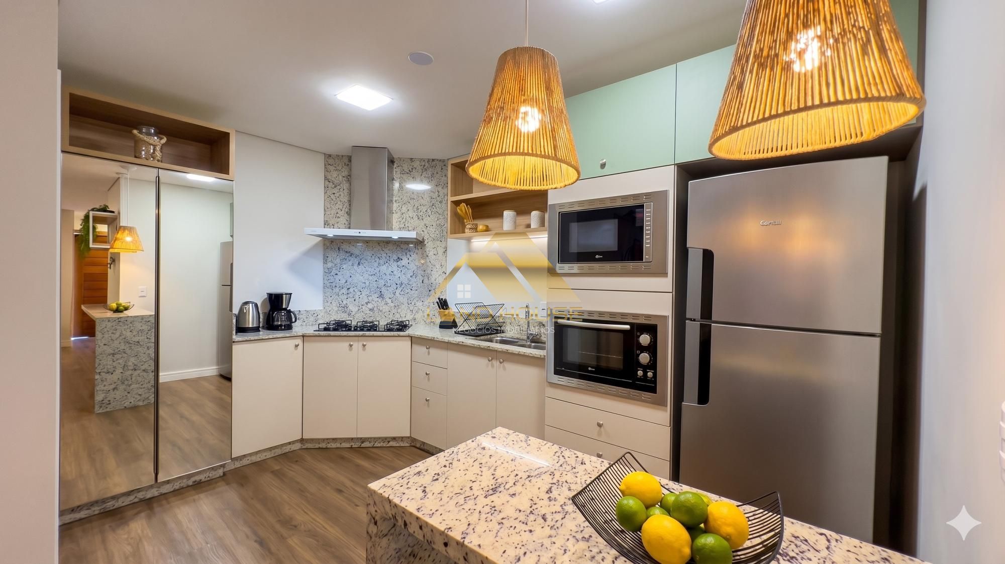Sobrado com 3 Dormitórios à venda, 189 m² por R$ 1.670.000,00 Sobrado com 3 Dormitórios à venda, 189 m² por R$ 1.670.000,00