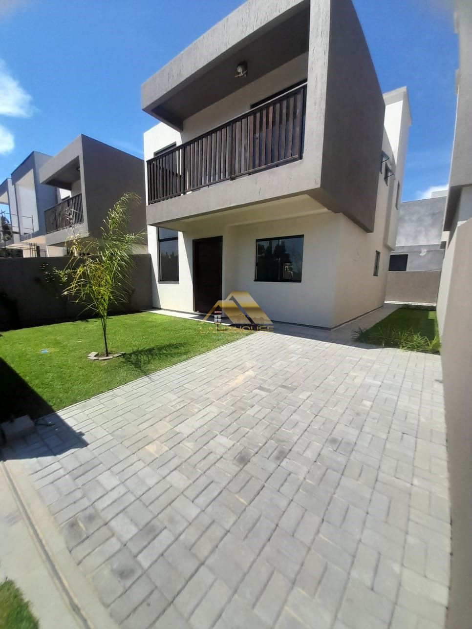 Sobrado com 2 Dormitórios à venda, 123 m² por R$ 749.000,00 Sobrado com 2 Dormitórios à venda, 123 m² por R$ 749.000,00