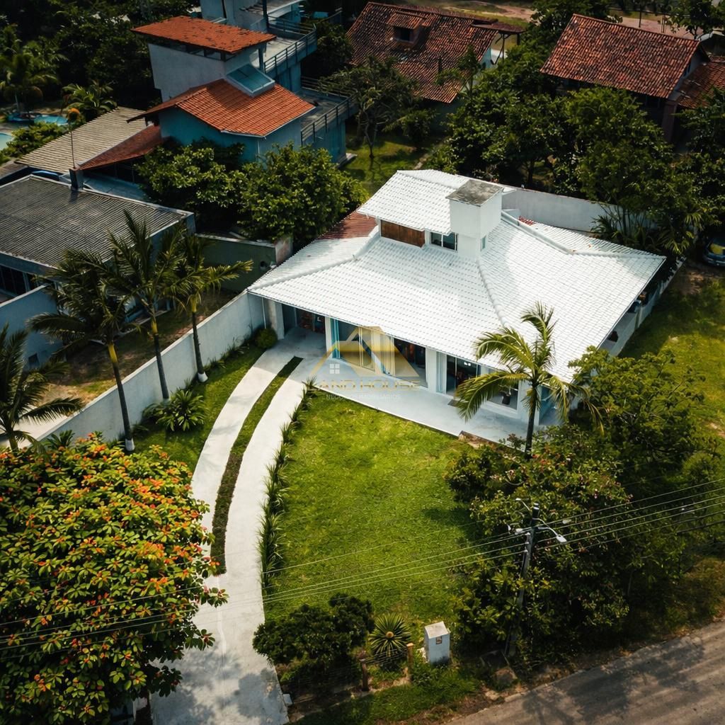 Casa com 3 Dormitórios à venda, 220 m² por R$ 1.650.000,00 Casa com 3 Dormitórios à venda, 220 m² por R$ 1.650.000,00