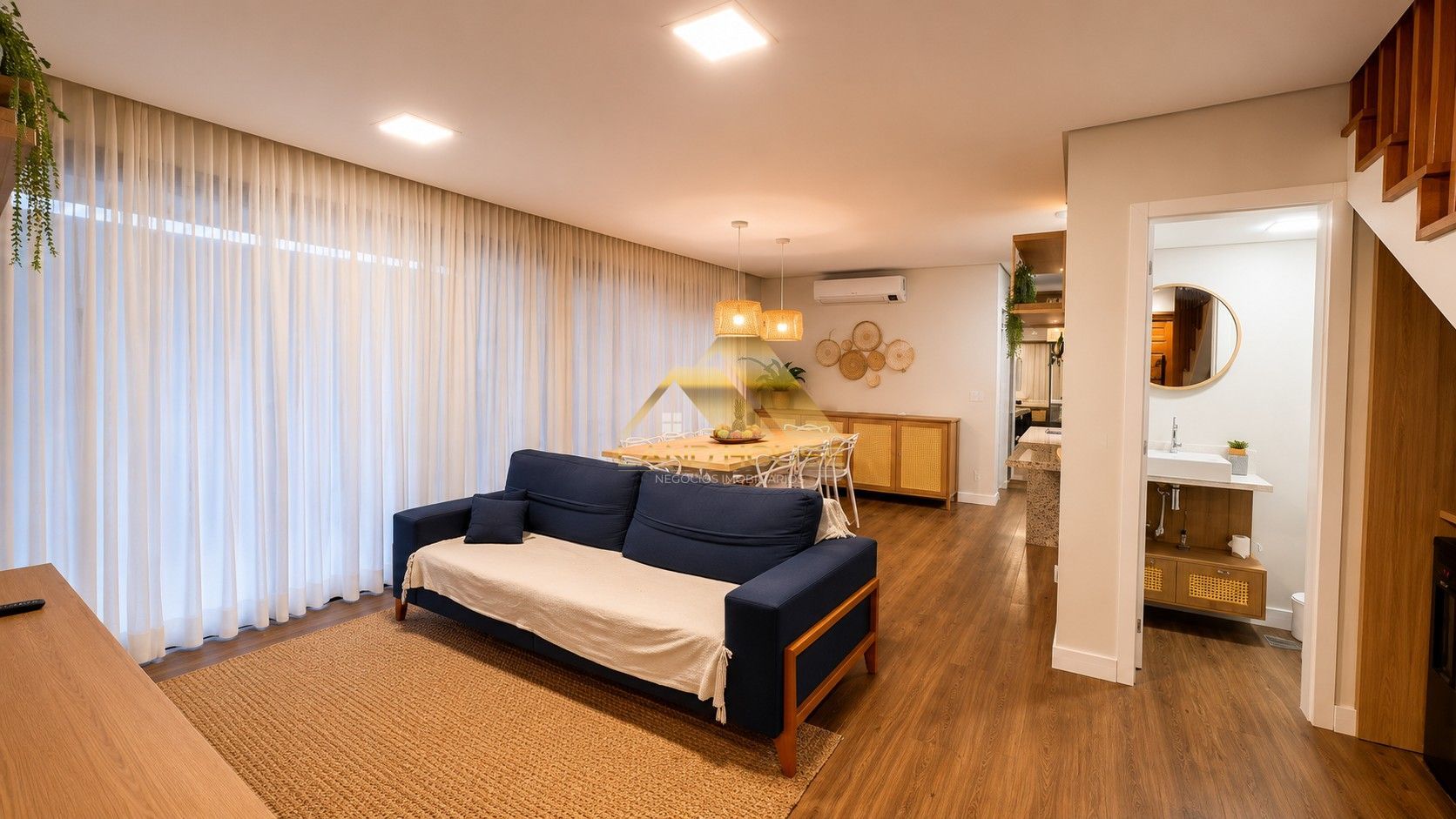 Sobrado com 3 Dormitórios à venda, 189 m² por R$ 1.670.000,00 Sobrado com 3 Dormitórios à venda, 189 m² por R$ 1.670.000,00