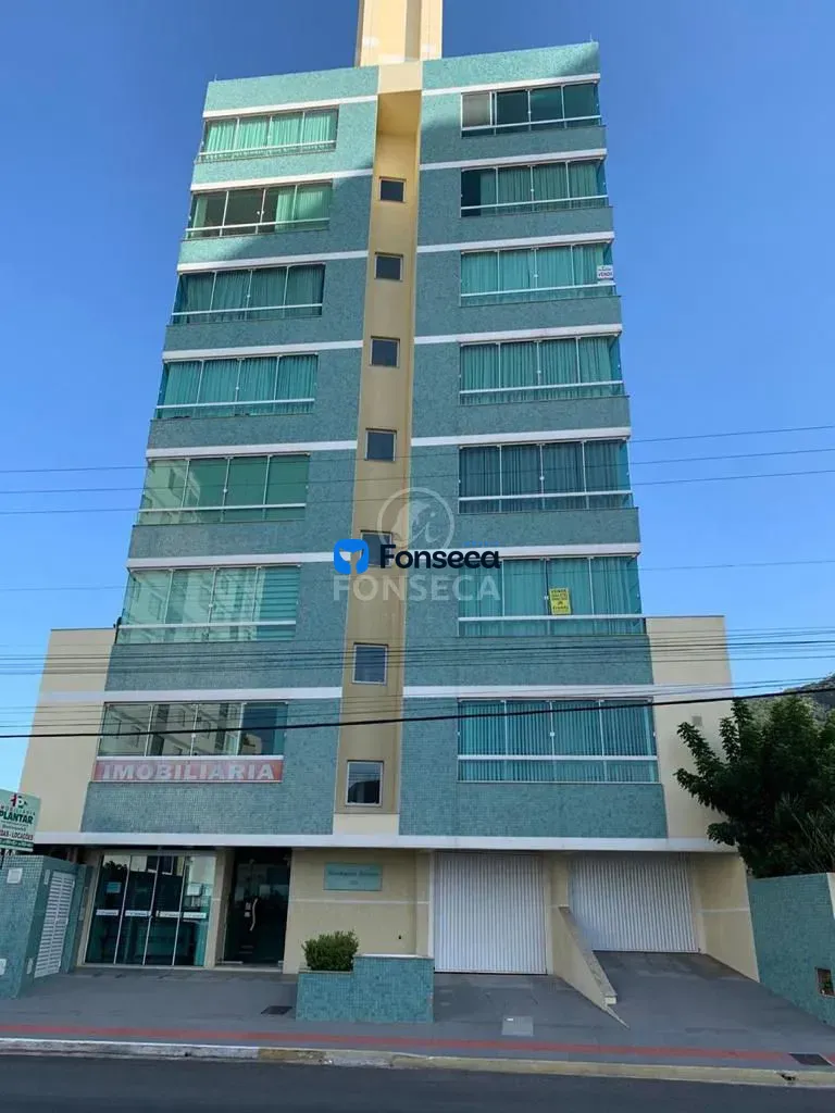 Apartamento à venda em Mar Grosso Laguna - Edifício Ferrara