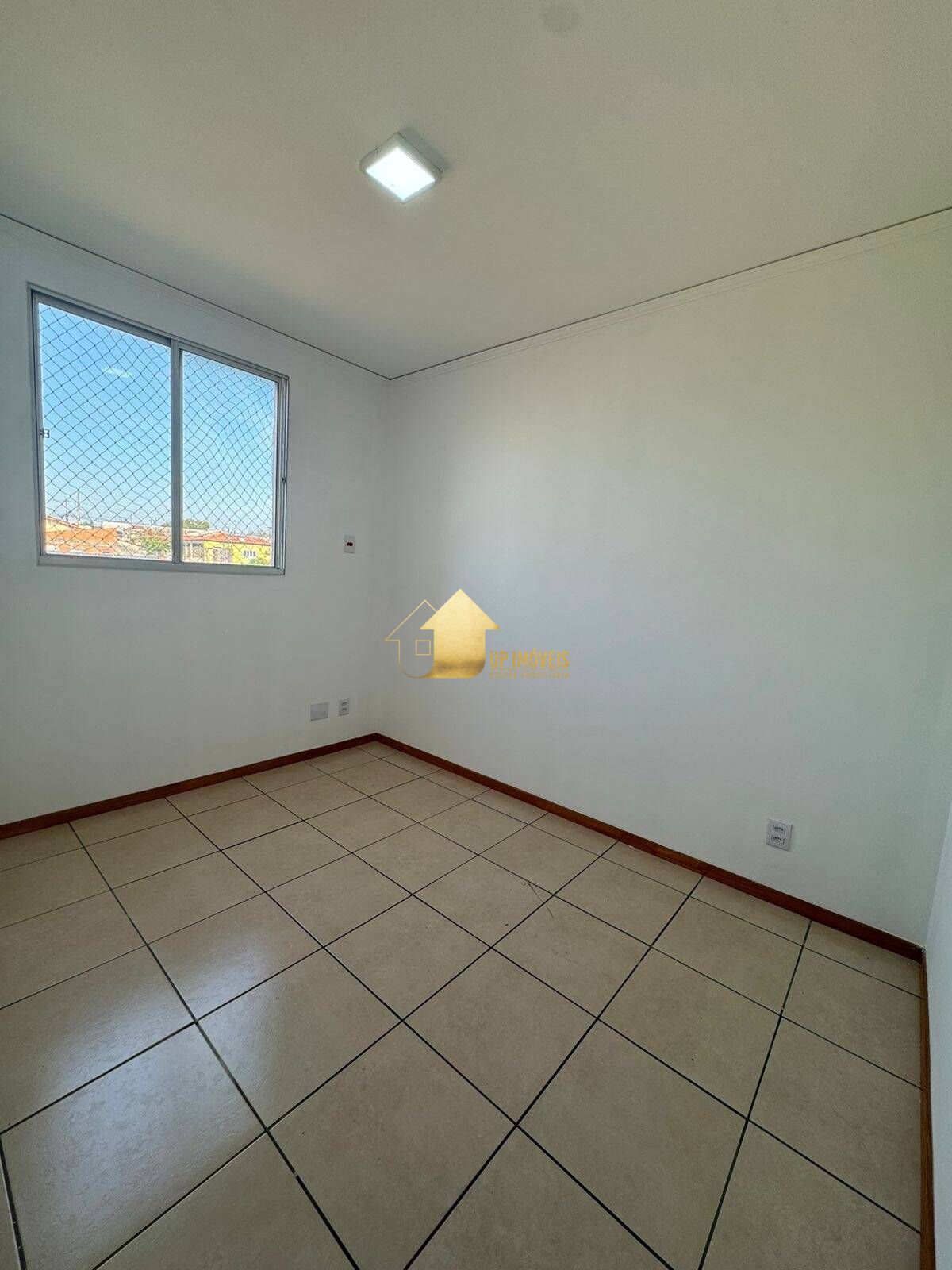 Apartamento à venda com 2 quartos, 44m² - Foto 2