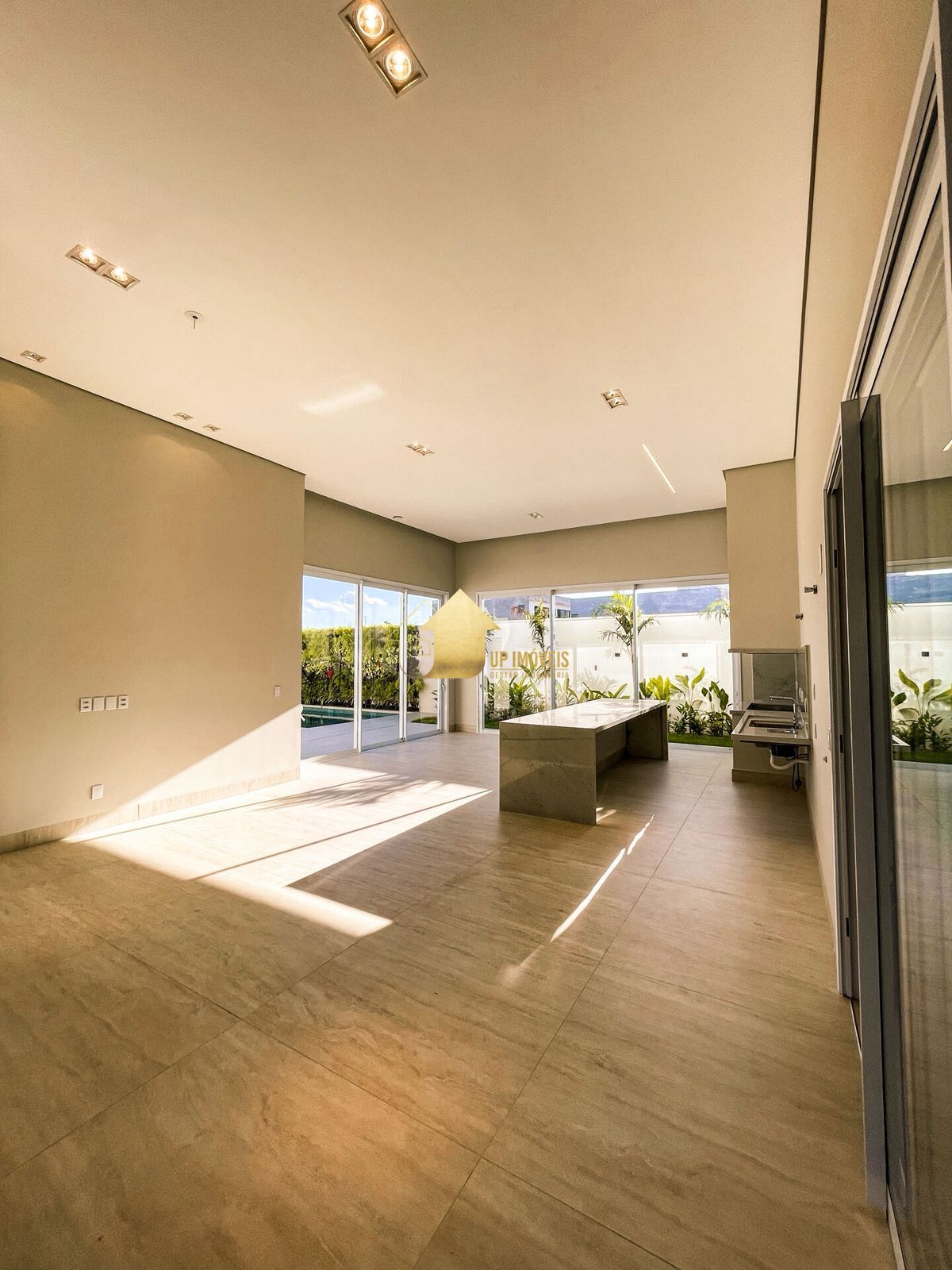 Casa de Condomínio à venda com 4 quartos, 394m² - Foto 7