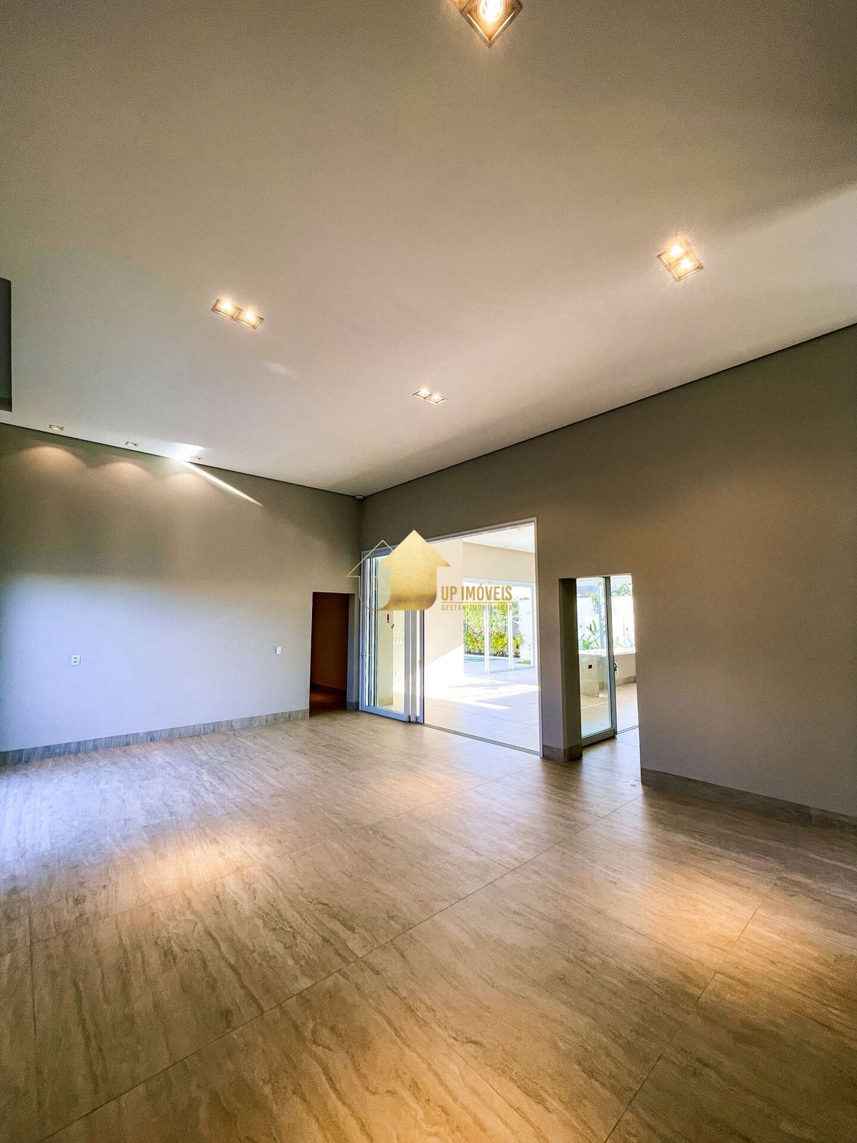 Casa de Condomínio à venda com 4 quartos, 394m² - Foto 3