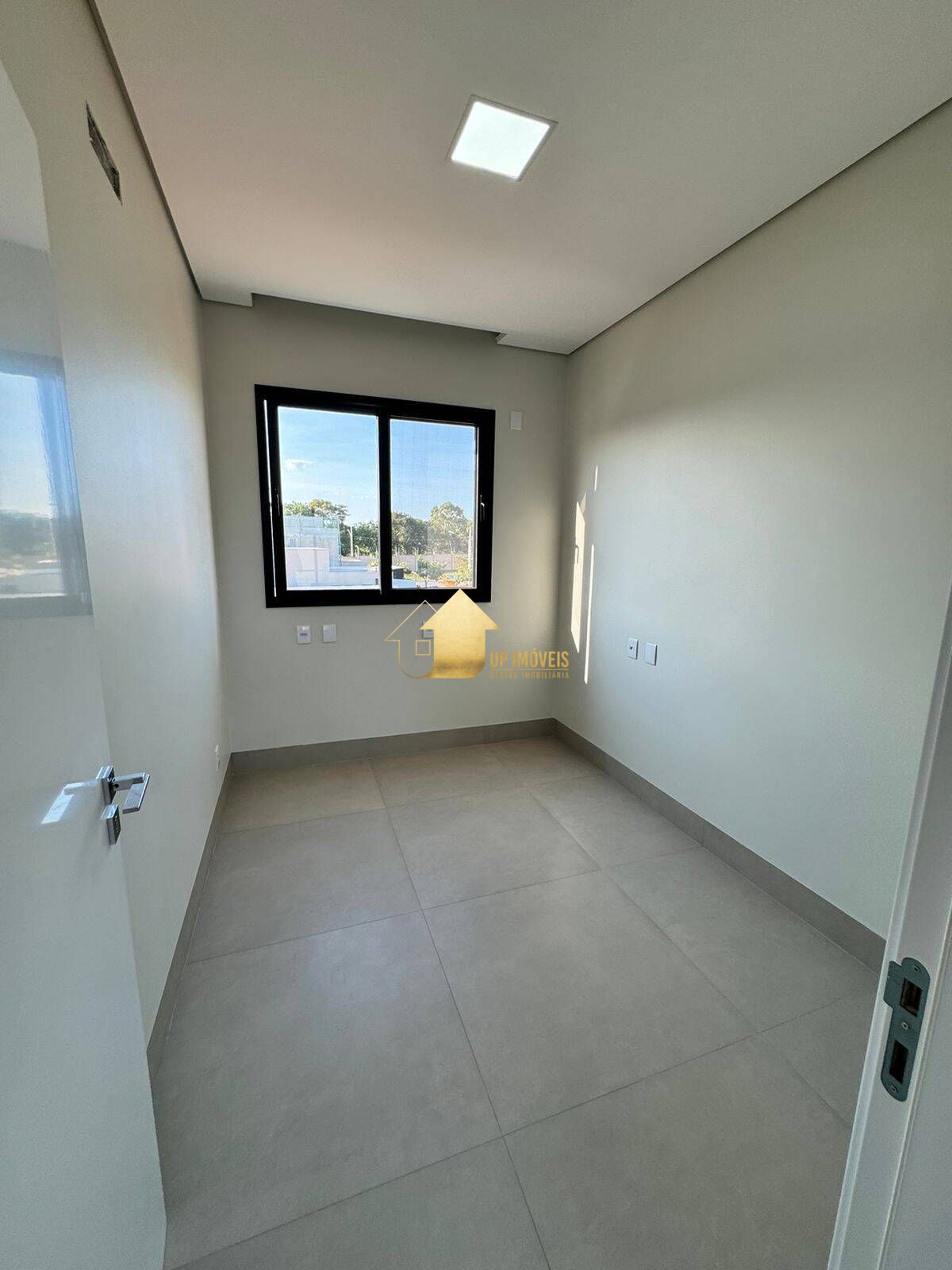 Casa de Condomínio à venda com 4 quartos, 299m² - Foto 14