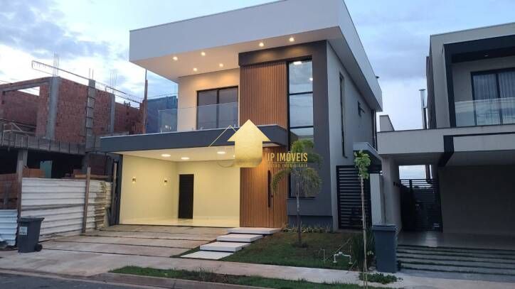 Casa, 3 quartos, 215 m² - Foto 1