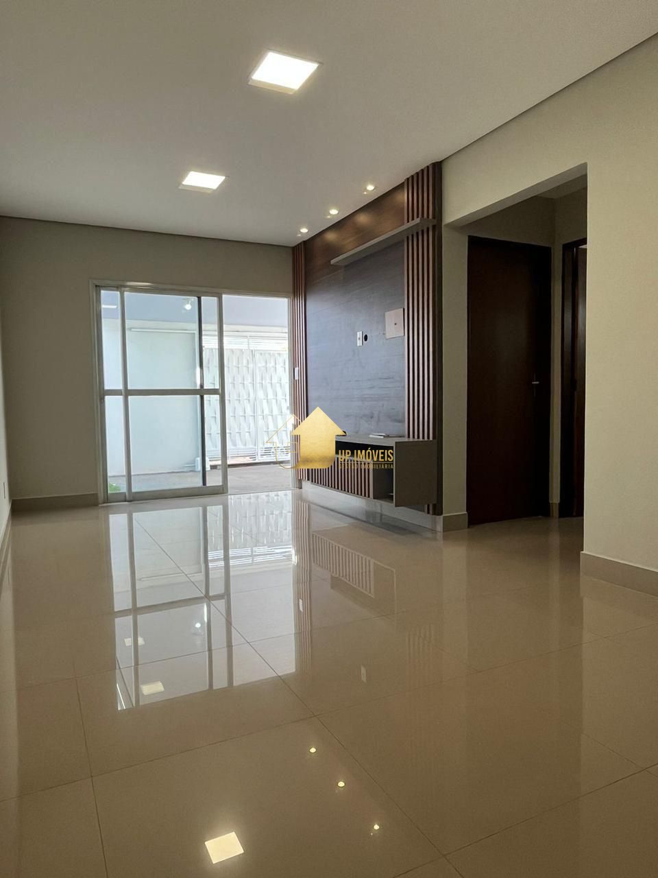 Casa, 2 quartos, 125 m² - Foto 1