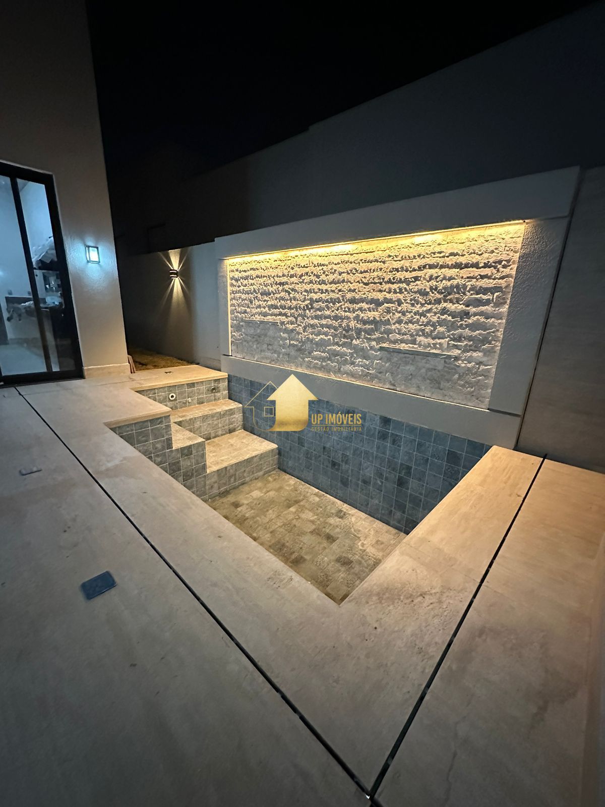 Casa de Condomínio à venda com 3 quartos, 160m² - Foto 3