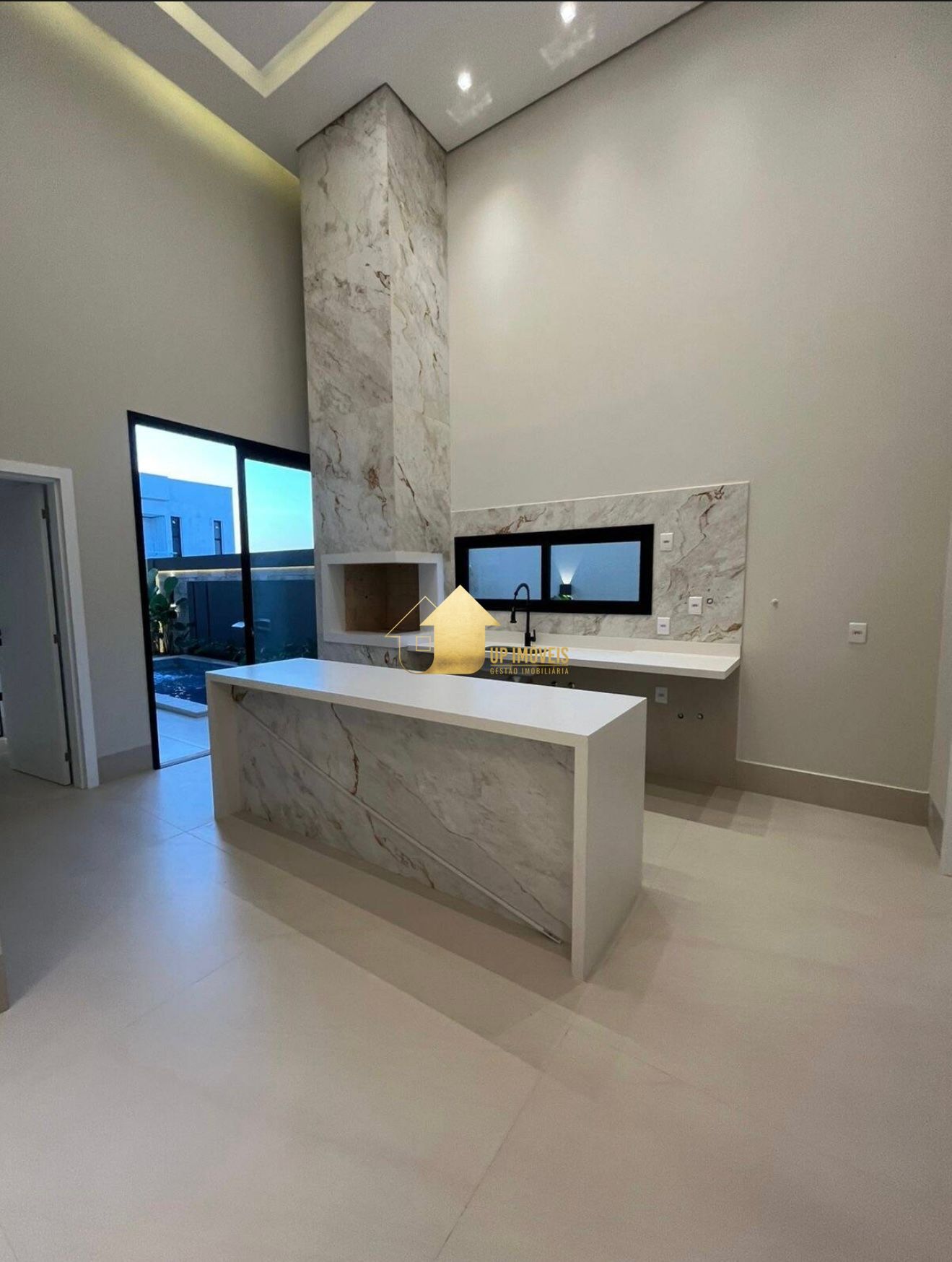 Casa de Condomínio à venda com 3 quartos, 202m² - Foto 4