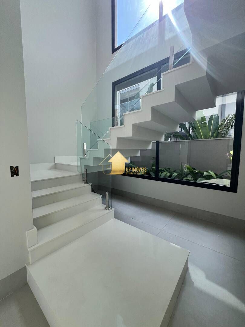 Casa de Condomínio à venda com 4 quartos, 650m² - Foto 16