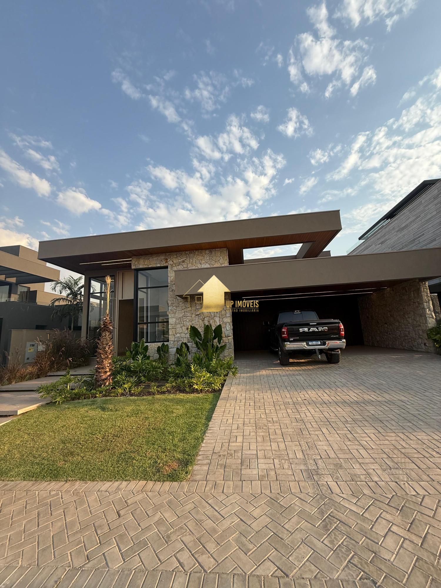 Casa de Condomínio, 4 quartos - Foto 1