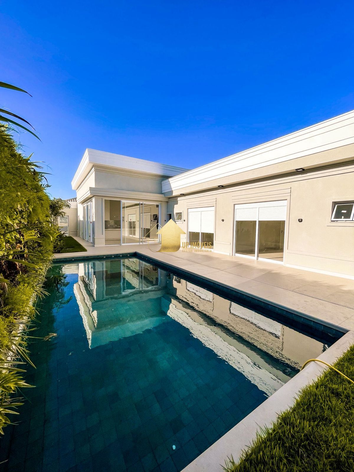 Casa de Condomínio à venda com 4 quartos, 394m² - Foto 8