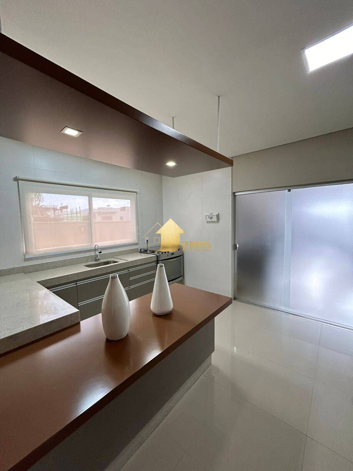 Casa de Condomínio à venda com 3 quartos, 243m² - Foto 7