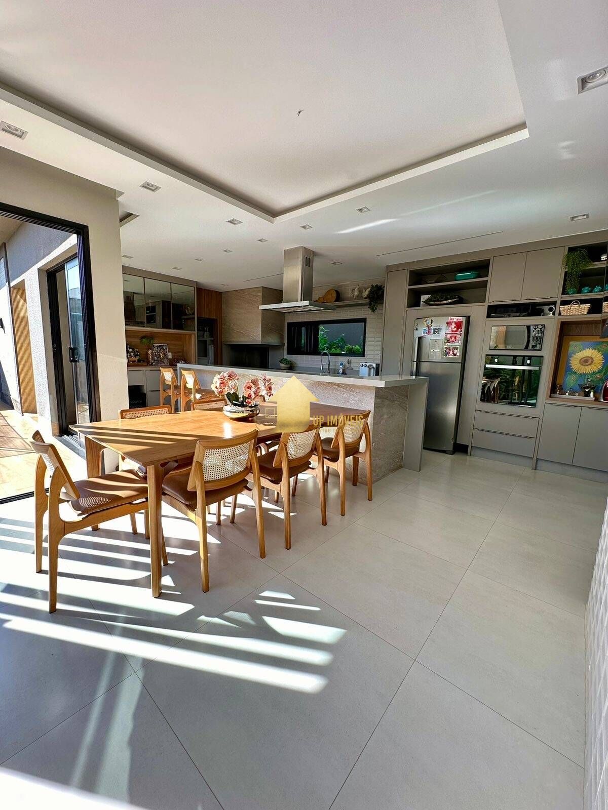 Casa de Condomínio à venda com 3 quartos, 232m² - Foto 7