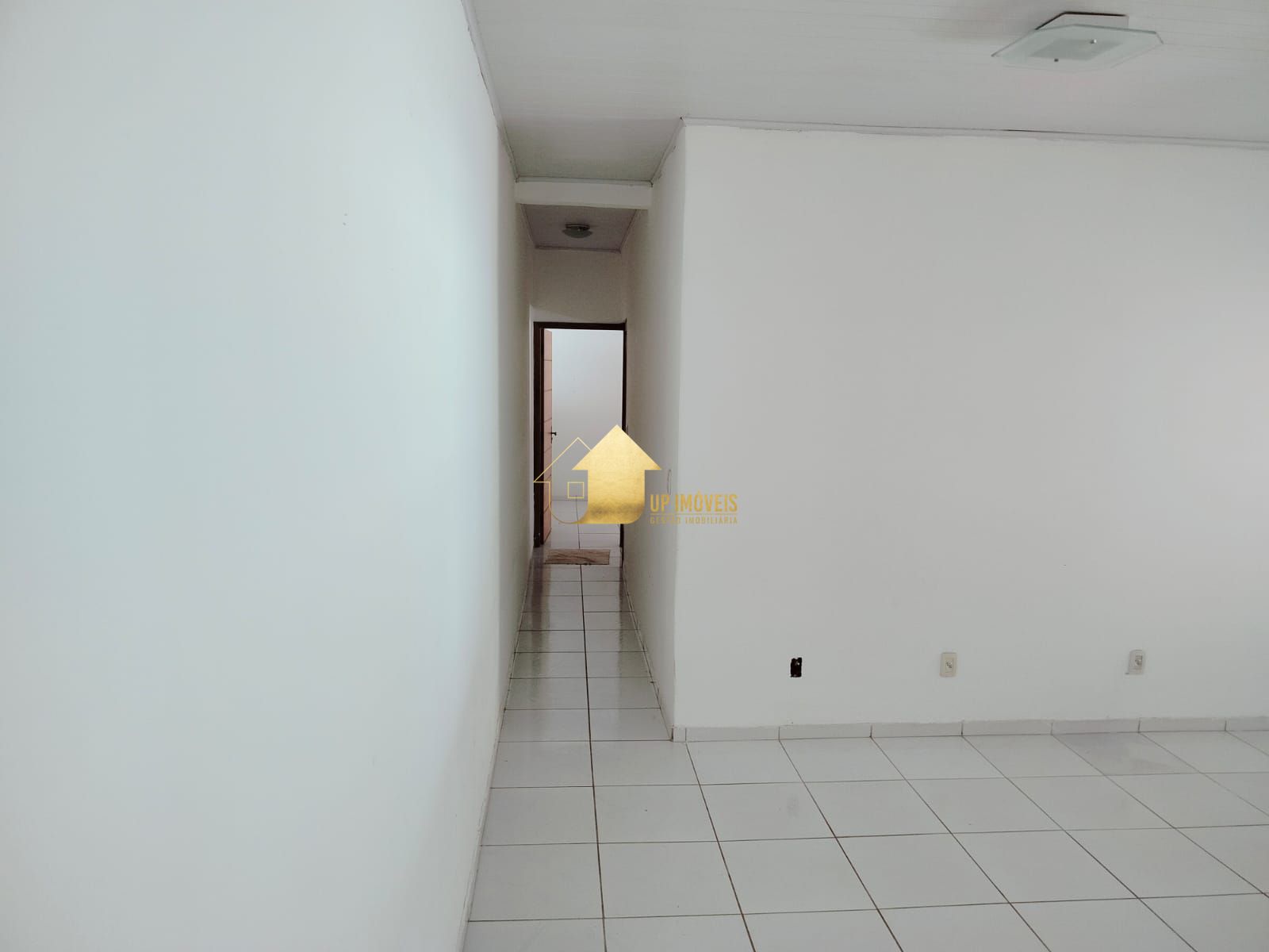 Casa à venda com 4 quartos, 160m² - Foto 4