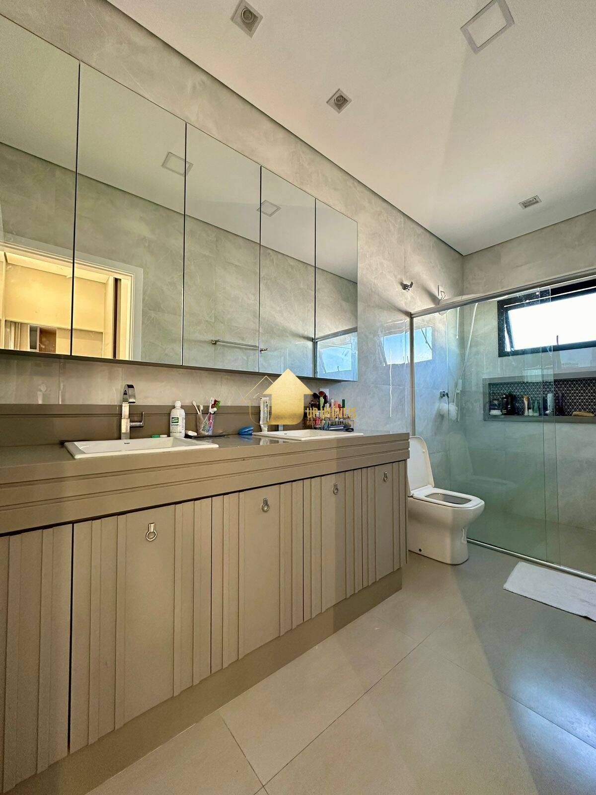 Casa de Condomínio à venda com 3 quartos, 232m² - Foto 13