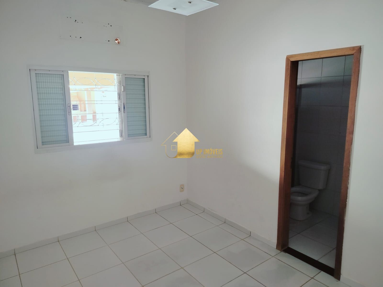 Casa à venda com 4 quartos, 160m² - Foto 9