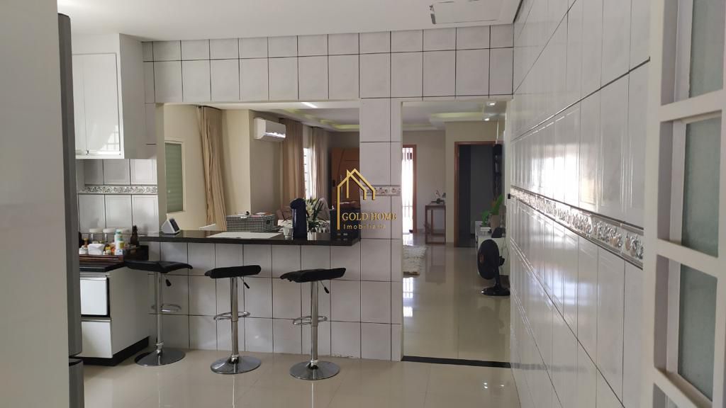 Casa, 3 quartos, 250 m² - Foto 10