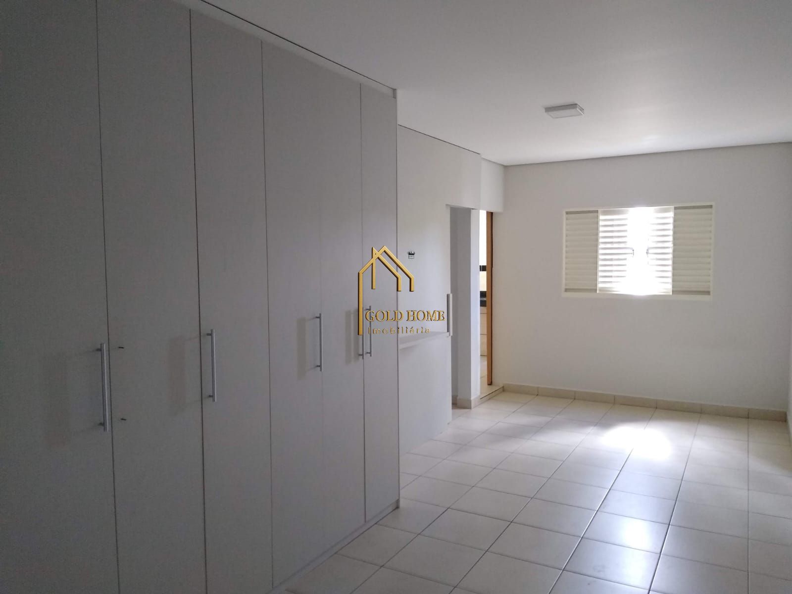 Sobrado, 3 quartos, 270 m² - Foto 2