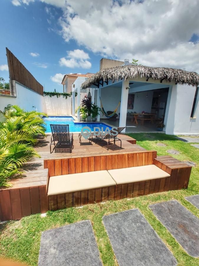 Casa Charmosa com Potencial para Pousada a 100m do Parque Nacional! [[description_en]] Charming House with Guesthouse Potential Just 100m from the National Park! [[/description_en]]