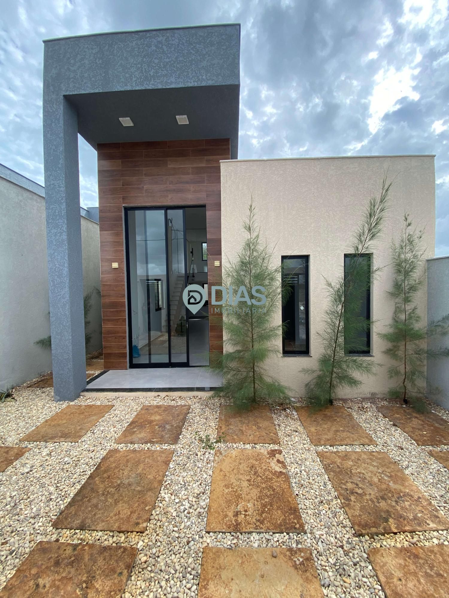 Casa Moderna em Condomínio Fechado