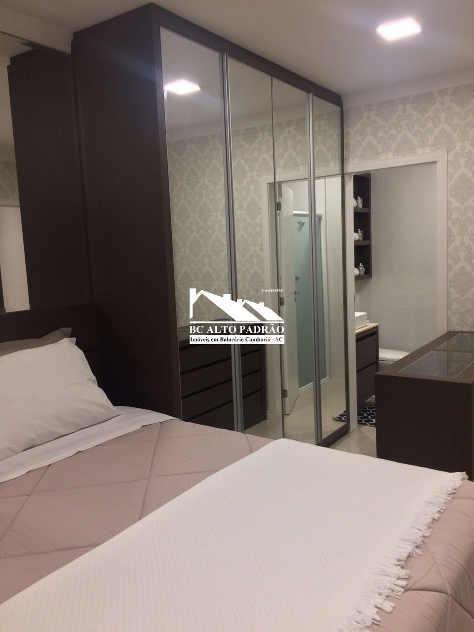 Apartamento à venda com 2 quartos, 74m² - Foto 10