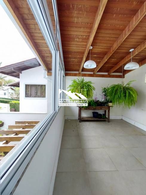 Casa de Condomínio à venda com 4 quartos, 260m² - Foto 28