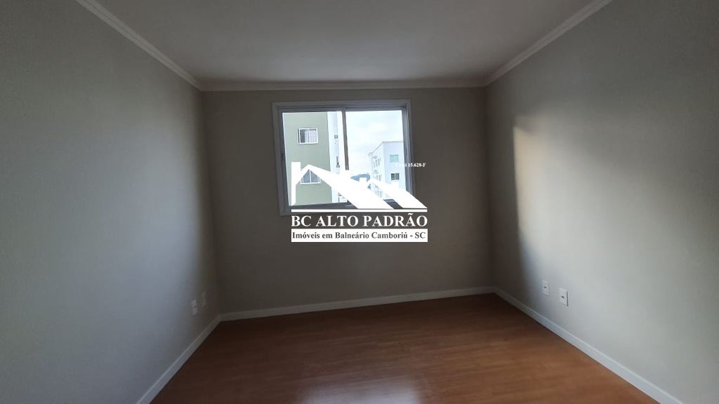 Apartamento à venda com 2 quartos, 61m² - Foto 4