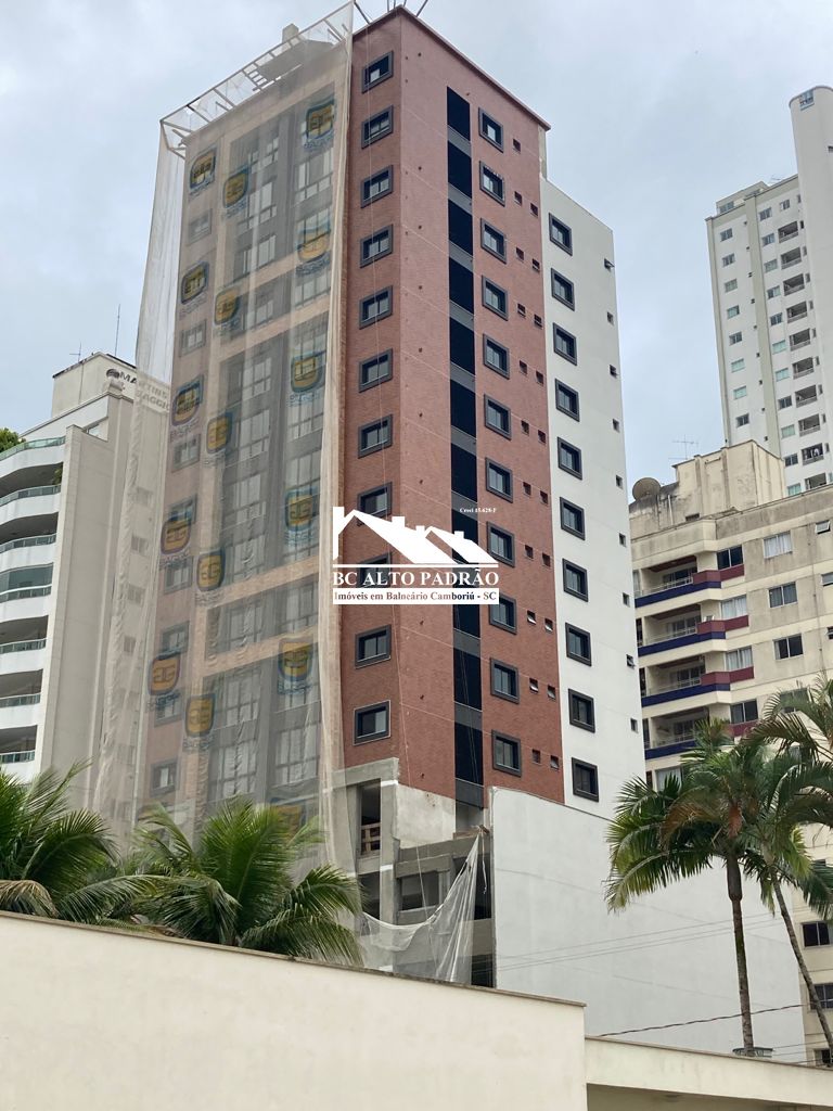 Apartamento à venda com 3 quartos, 107m² - Foto 2