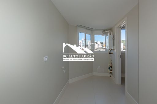 Apartamento à venda com 4 quartos, 215m² - Foto 11