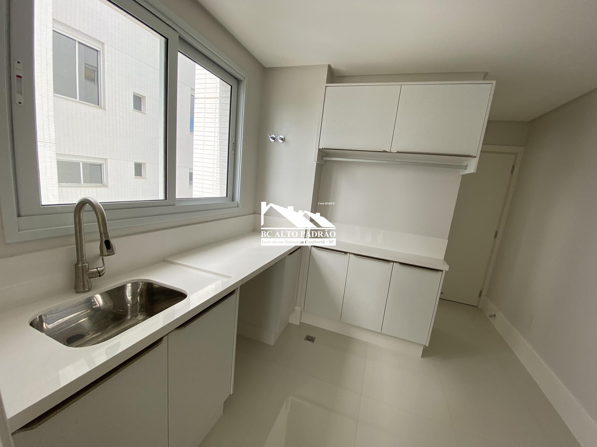 Apartamento à venda com 4 quartos, 237m² - Foto 10