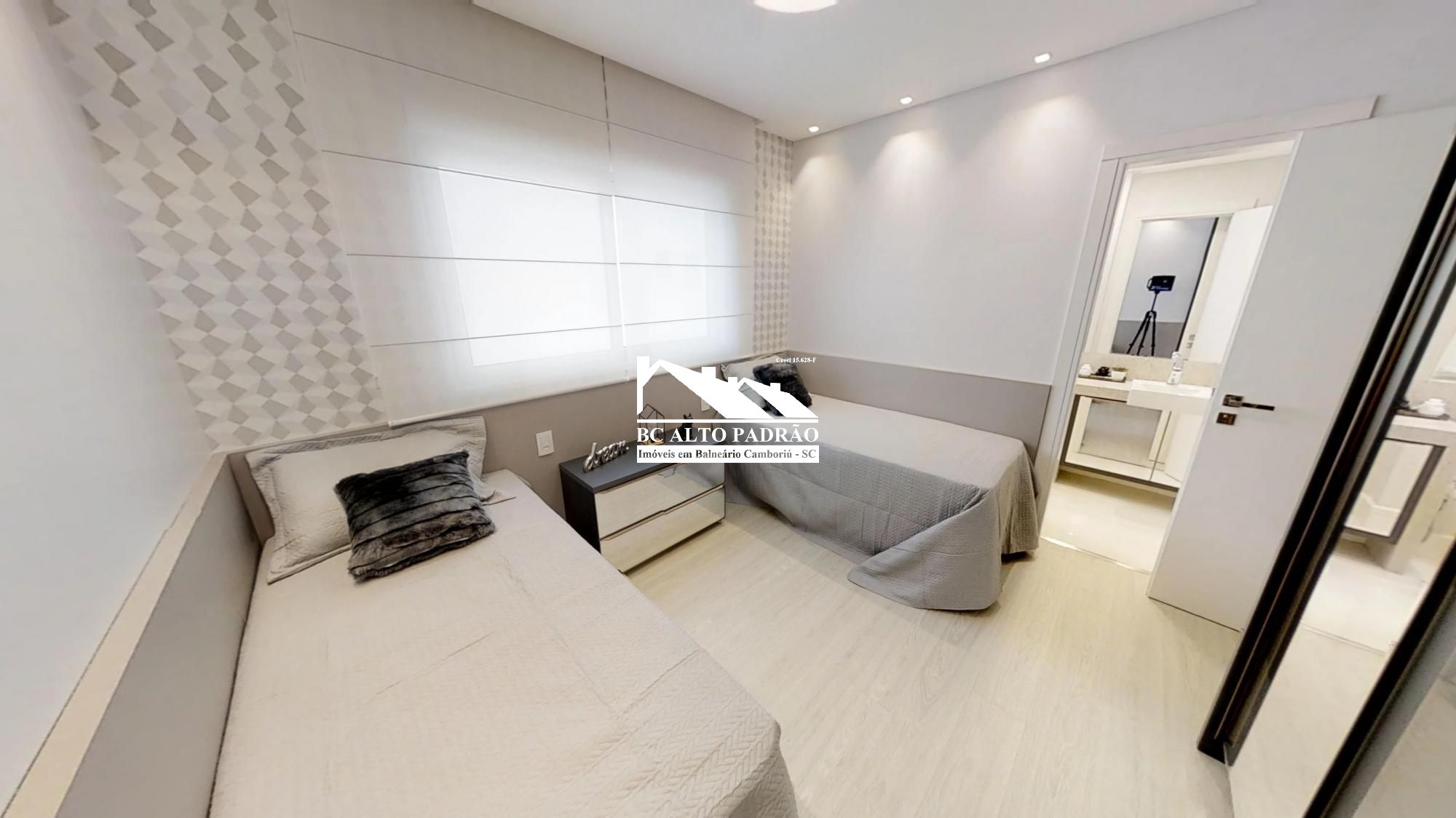 Apartamento à venda com 4 quartos, 237m² - Foto 19