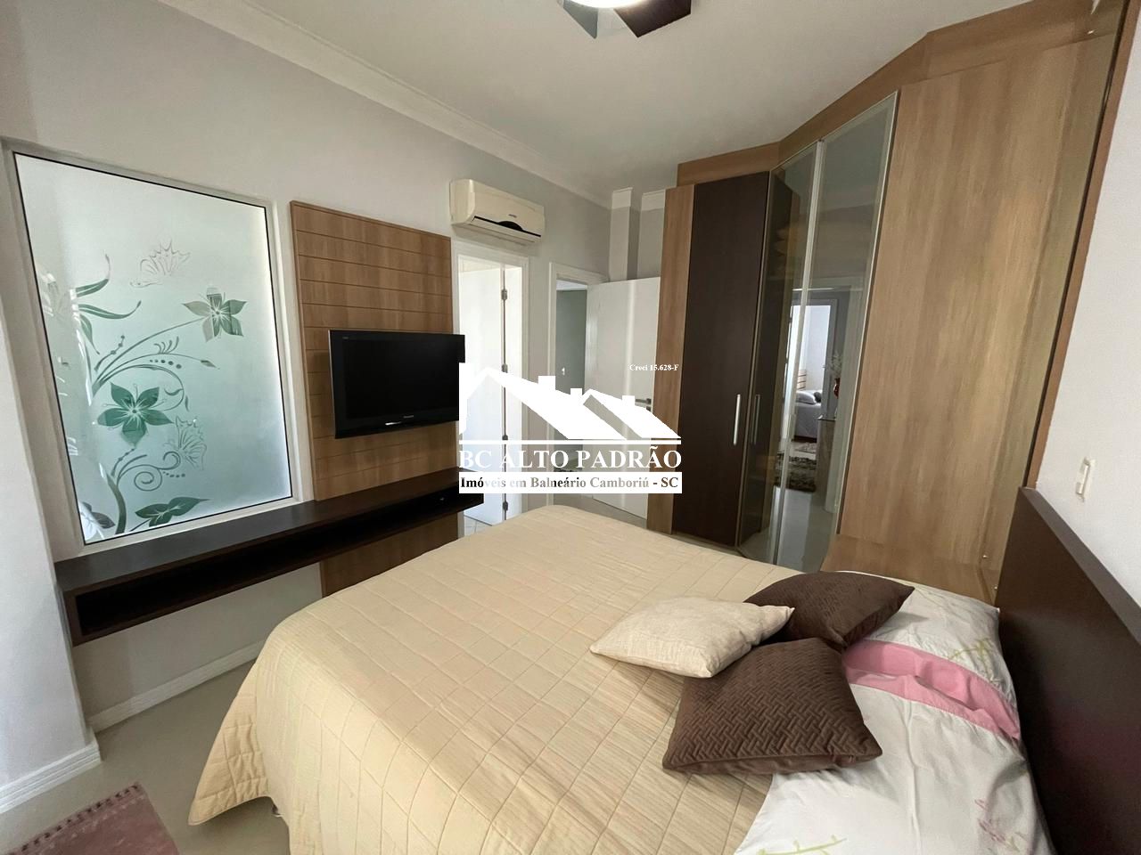 Apartamento à venda com 3 quartos, 174m² - Foto 35