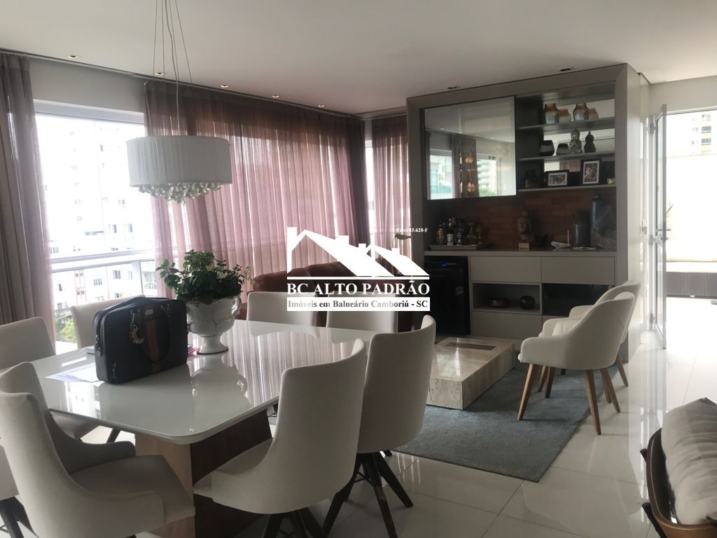 Apartamento à venda com 3 quartos, 213m² - Foto 35