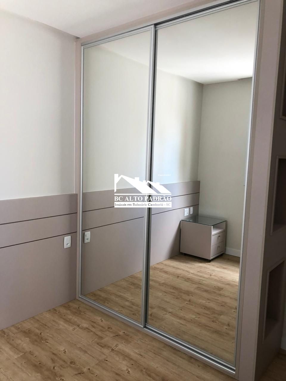 Apartamento à venda com 4 quartos, 165m² - Foto 13