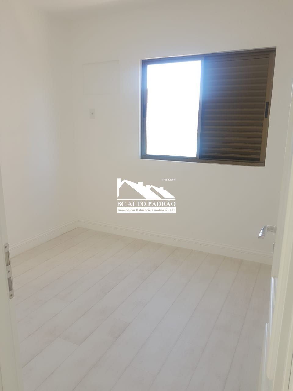 Apartamento à venda com 3 quartos, 110m² - Foto 5