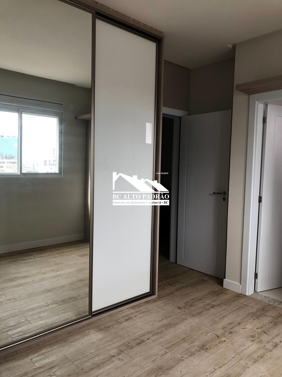 Apartamento à venda com 4 quartos, 165m² - Foto 22