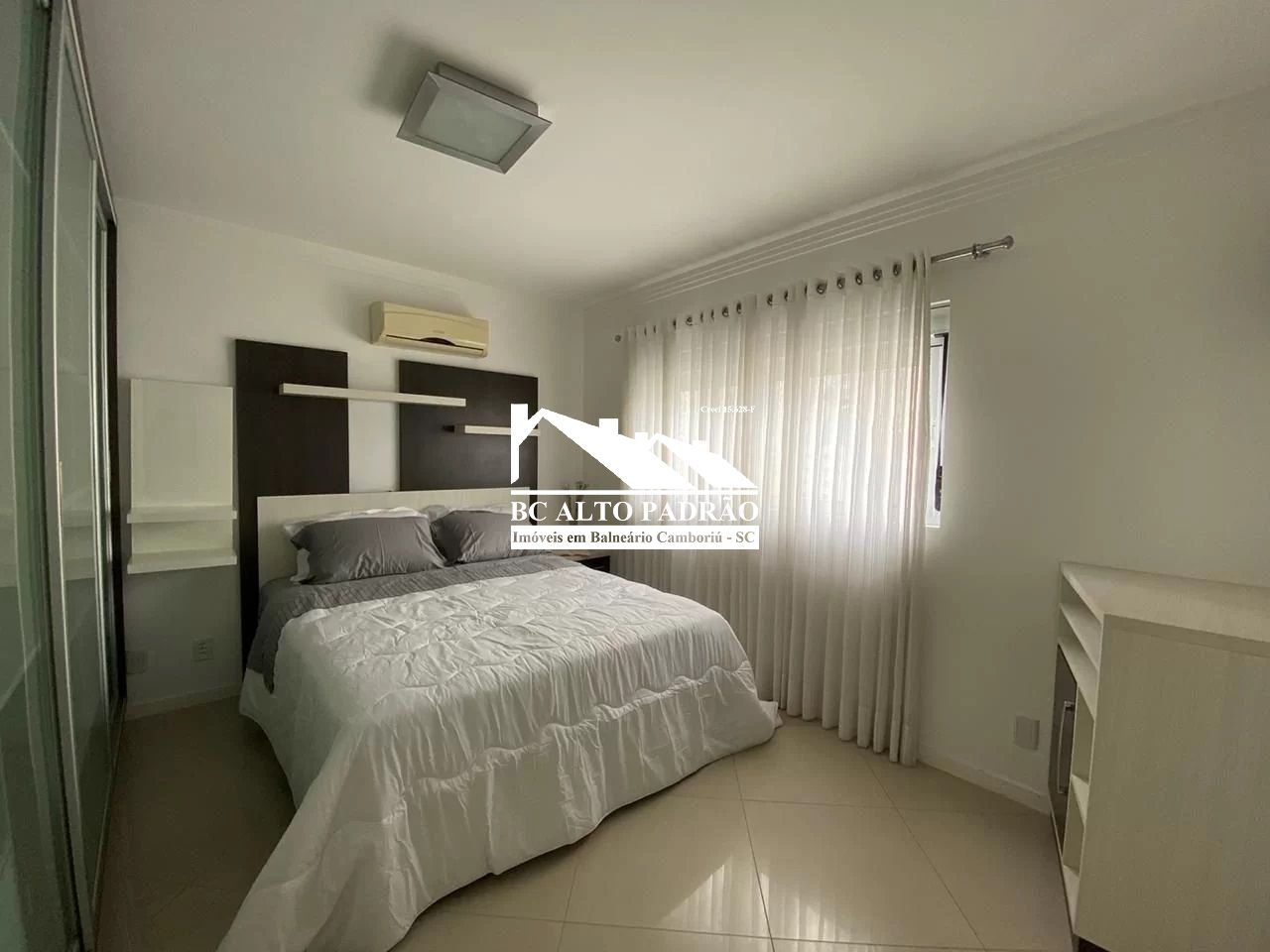 Apartamento à venda com 3 quartos, 106m² - Foto 5