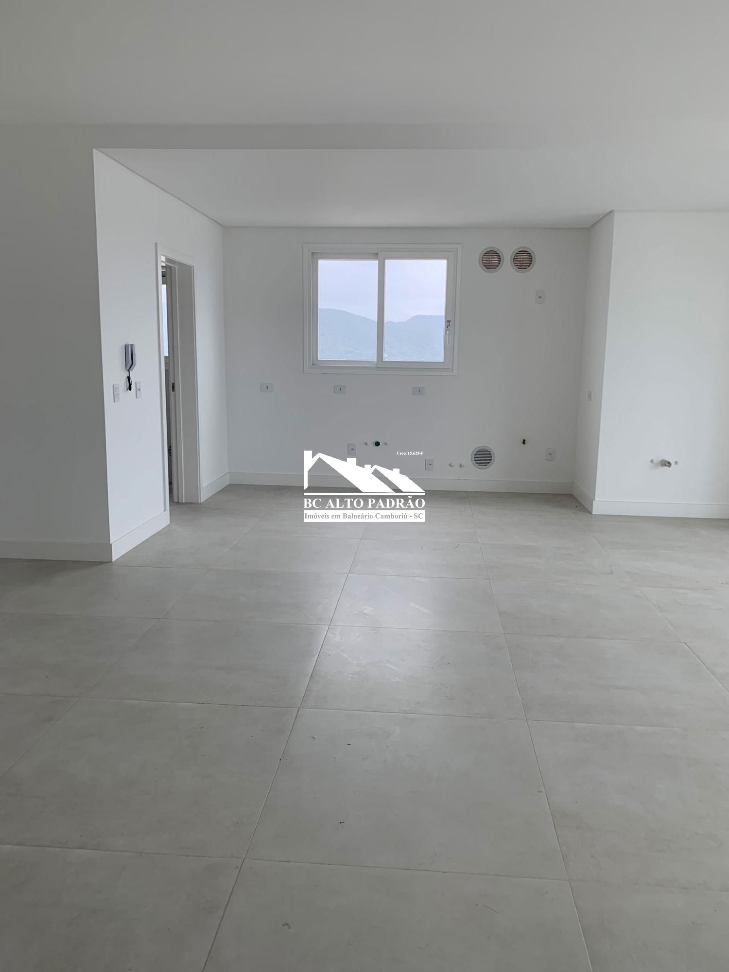 Apartamento à venda com 3 quartos, 137m² - Foto 11